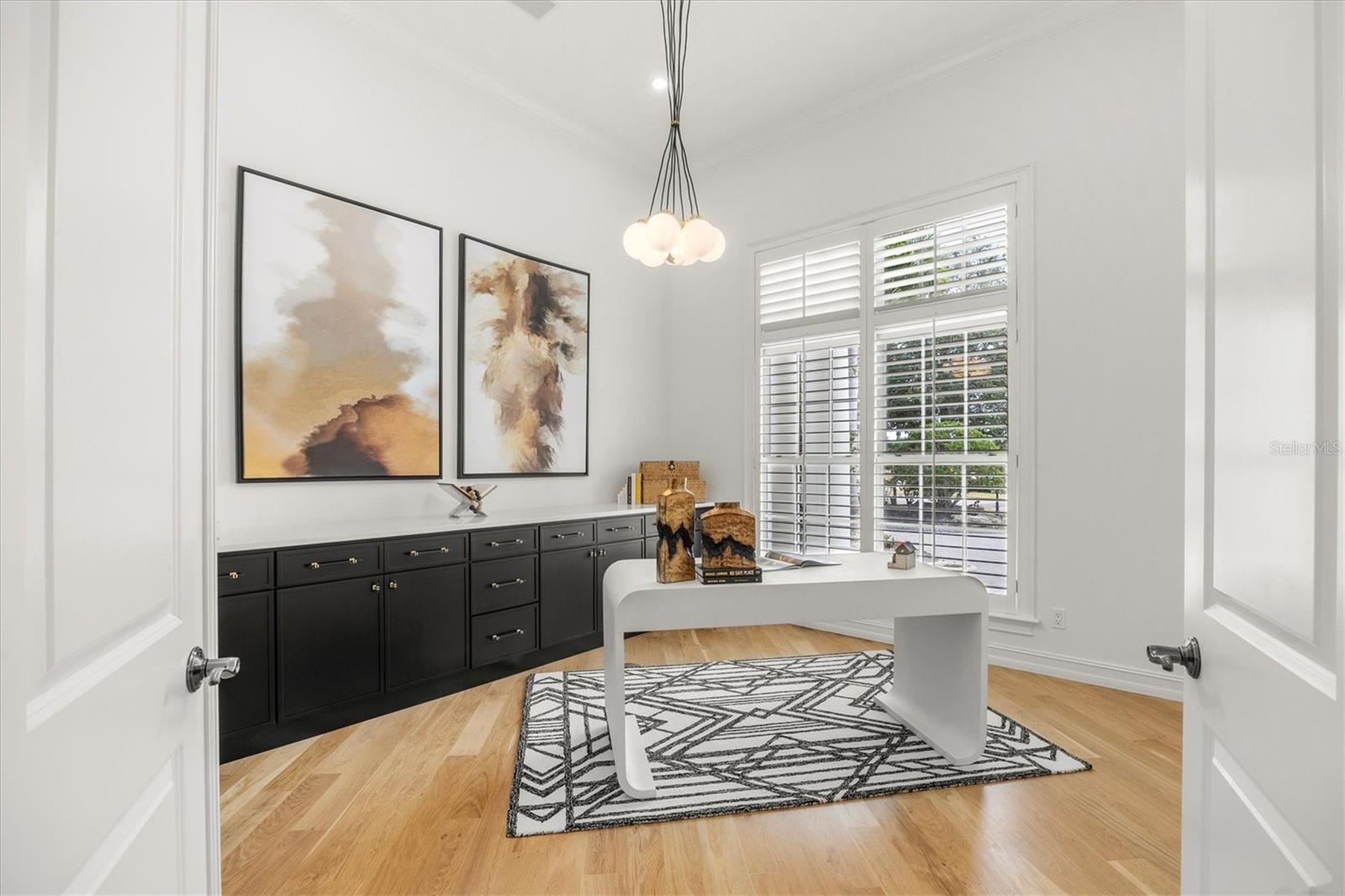 Image 11 of 79 For 7921 Waterton Lane