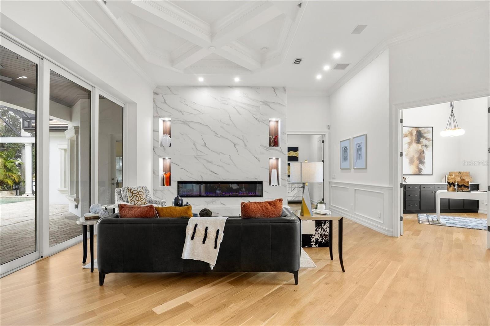 Image 14 of 79 For 7921 Waterton Lane