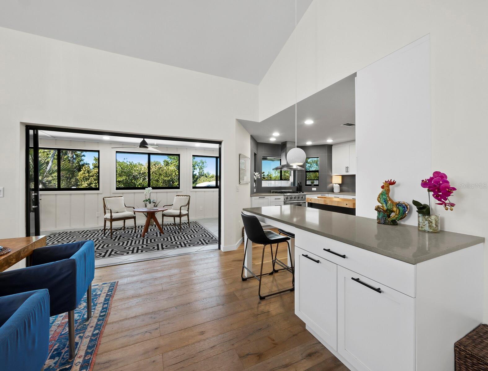 Image 14 of 59 For 601 Norton Street