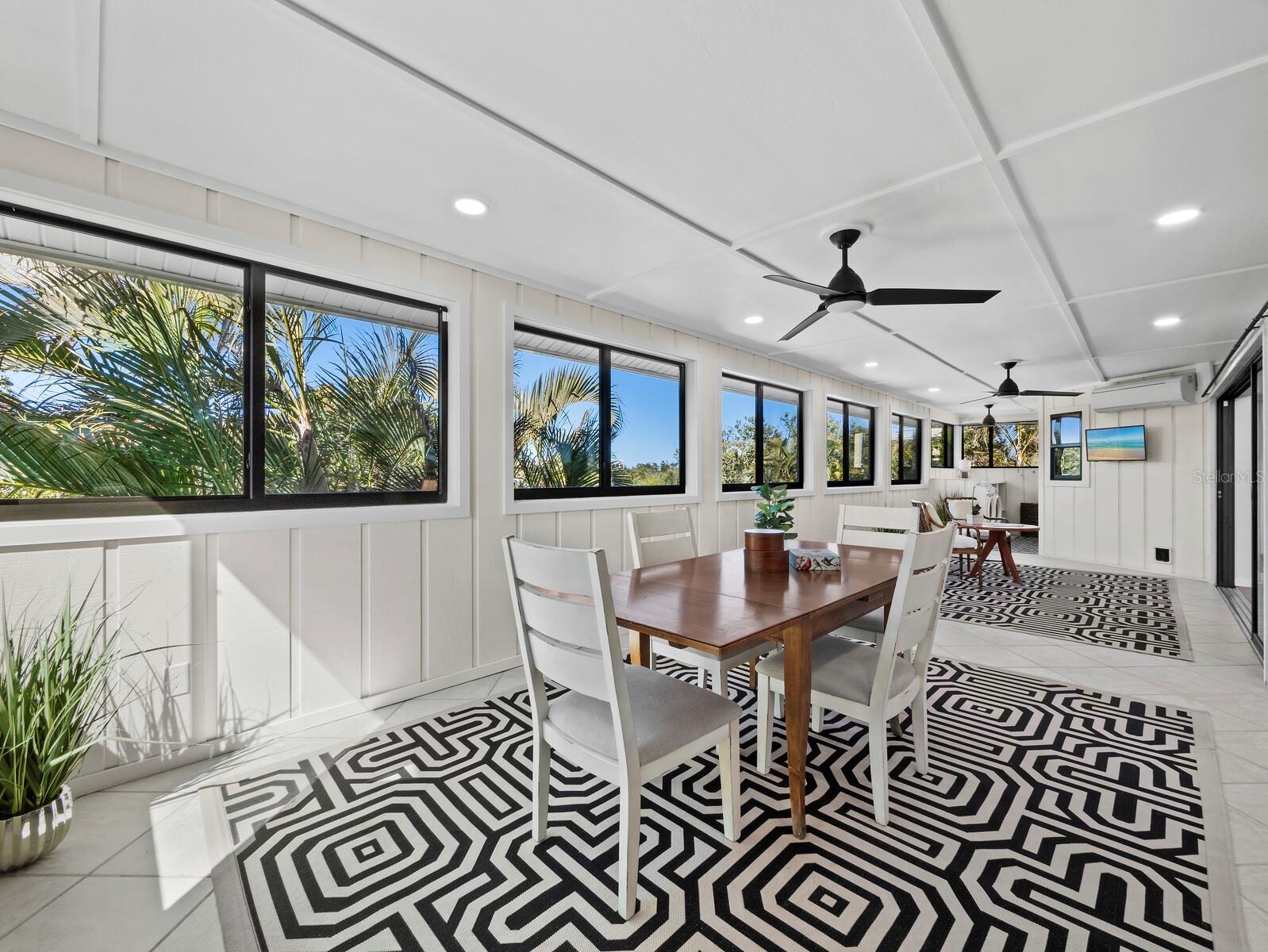 Image 22 of 59 For 601 Norton Street