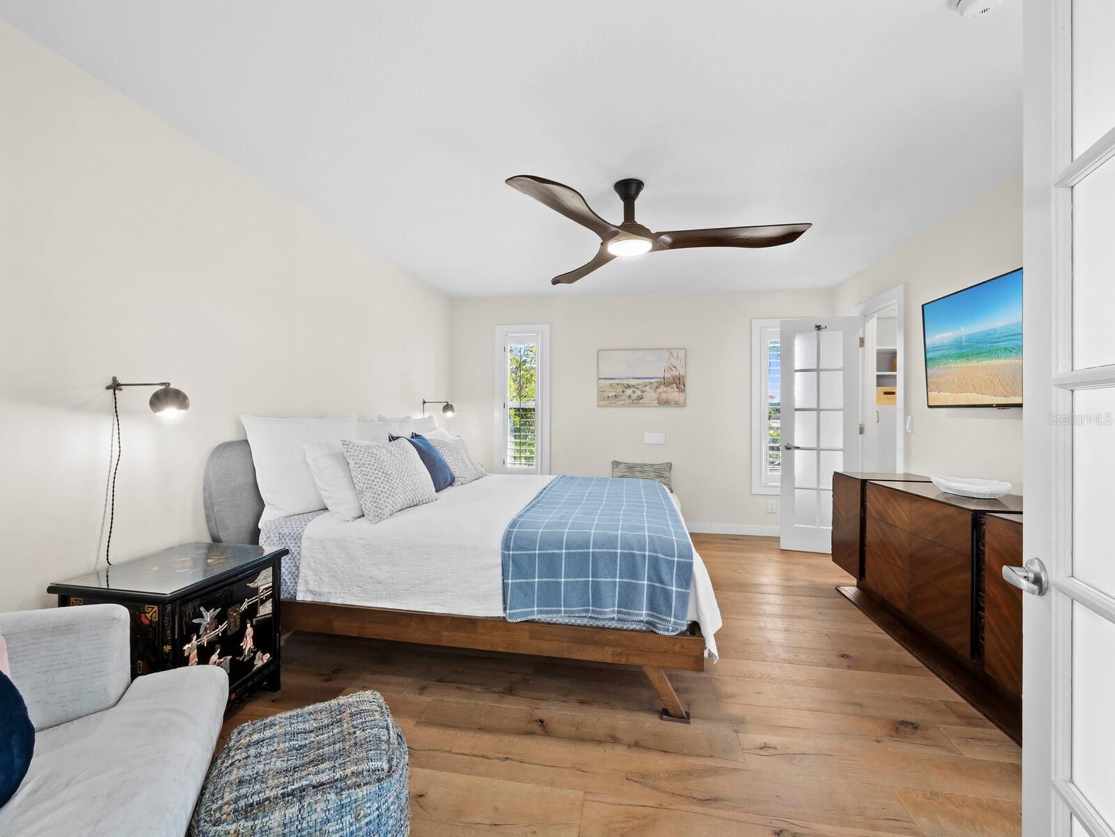 Image 25 of 59 For 601 Norton Street