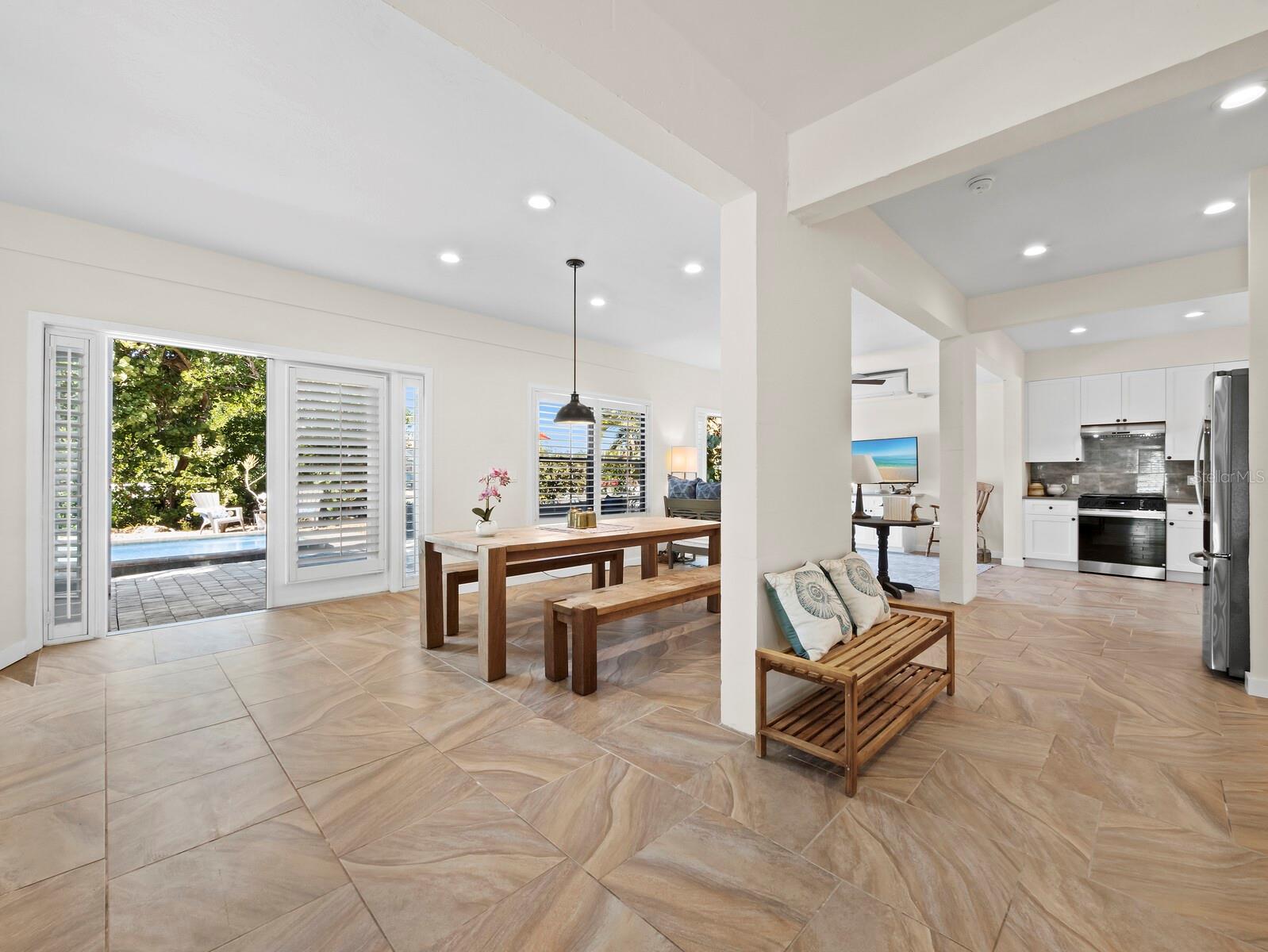 Image 34 of 59 For 601 Norton Street