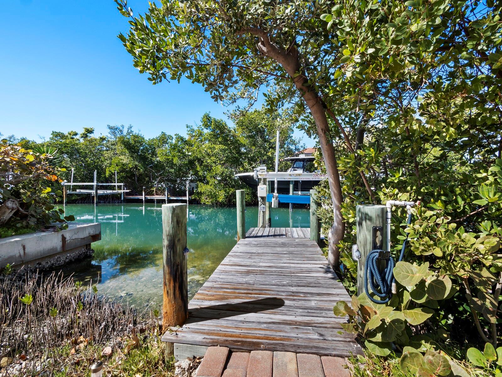 Image 49 of 59 For 601 Norton Street