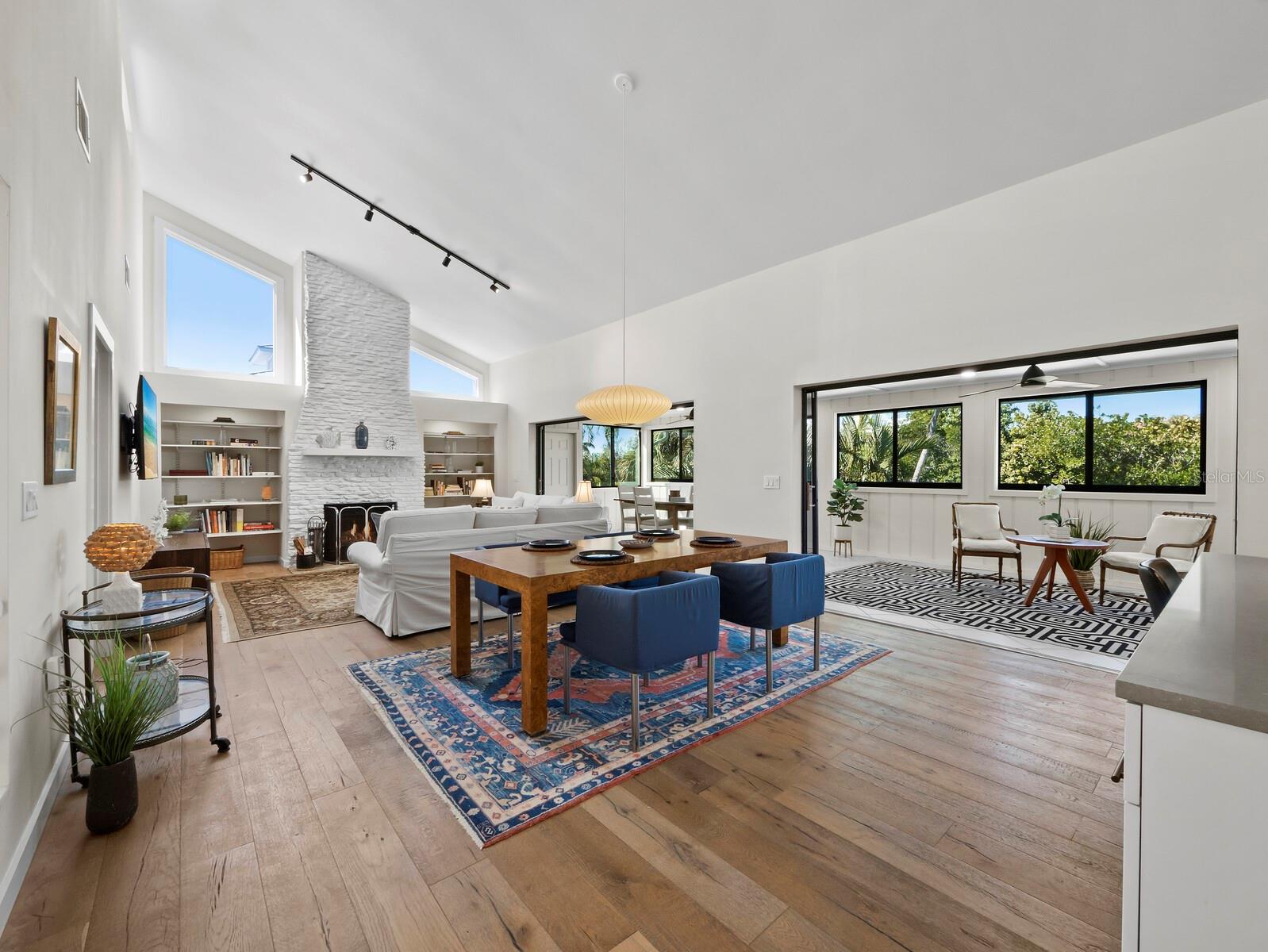 Image 9 of 59 For 601 Norton Street