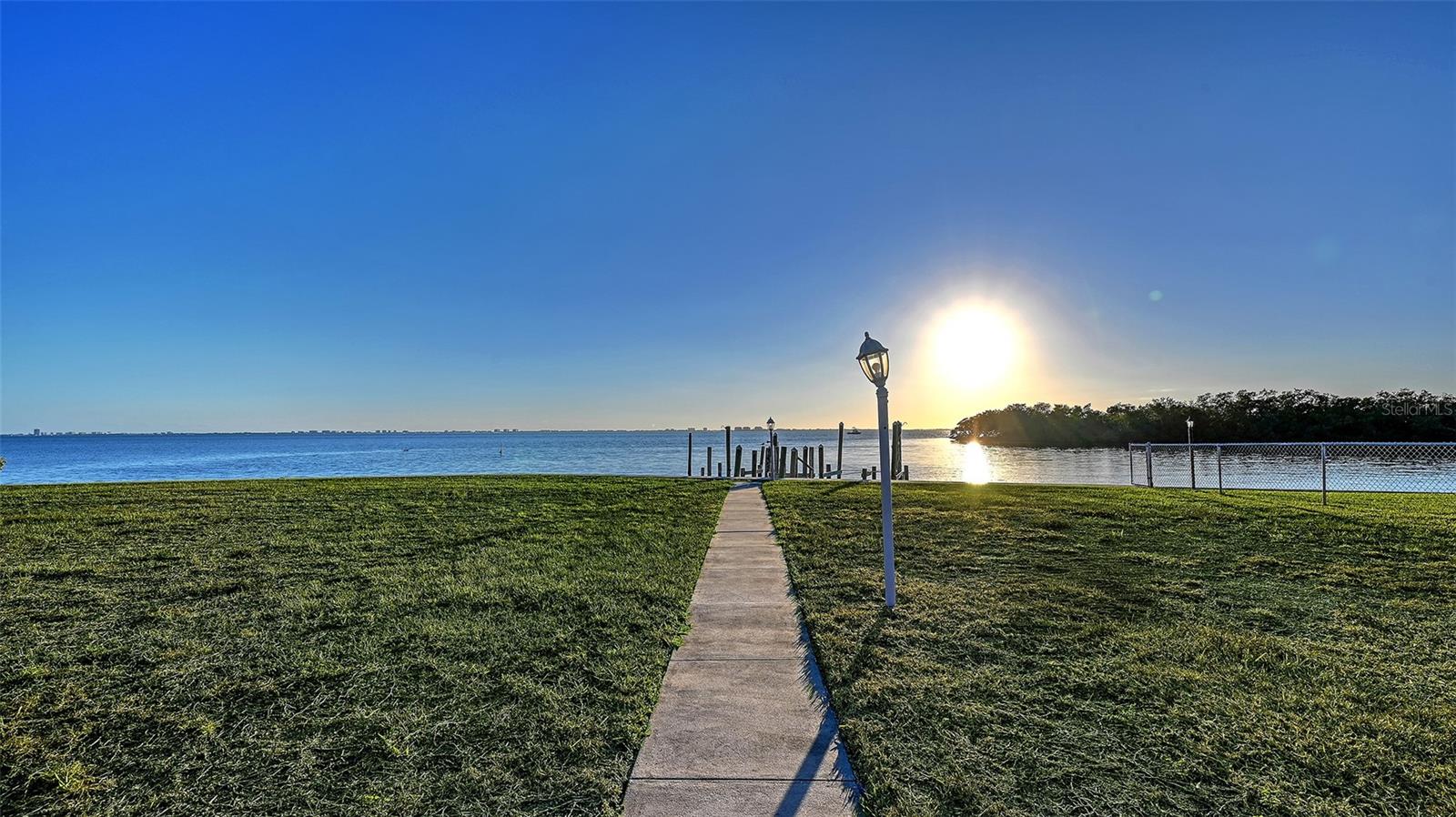 Image 23 of 90 For 7322 Westmoreland Drive