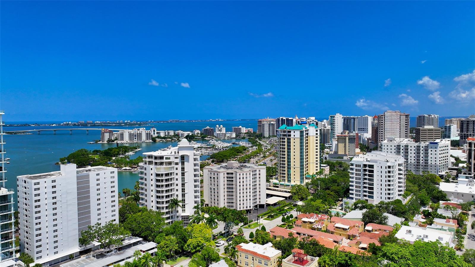 Image 32 of 90 For 7322 Westmoreland Drive