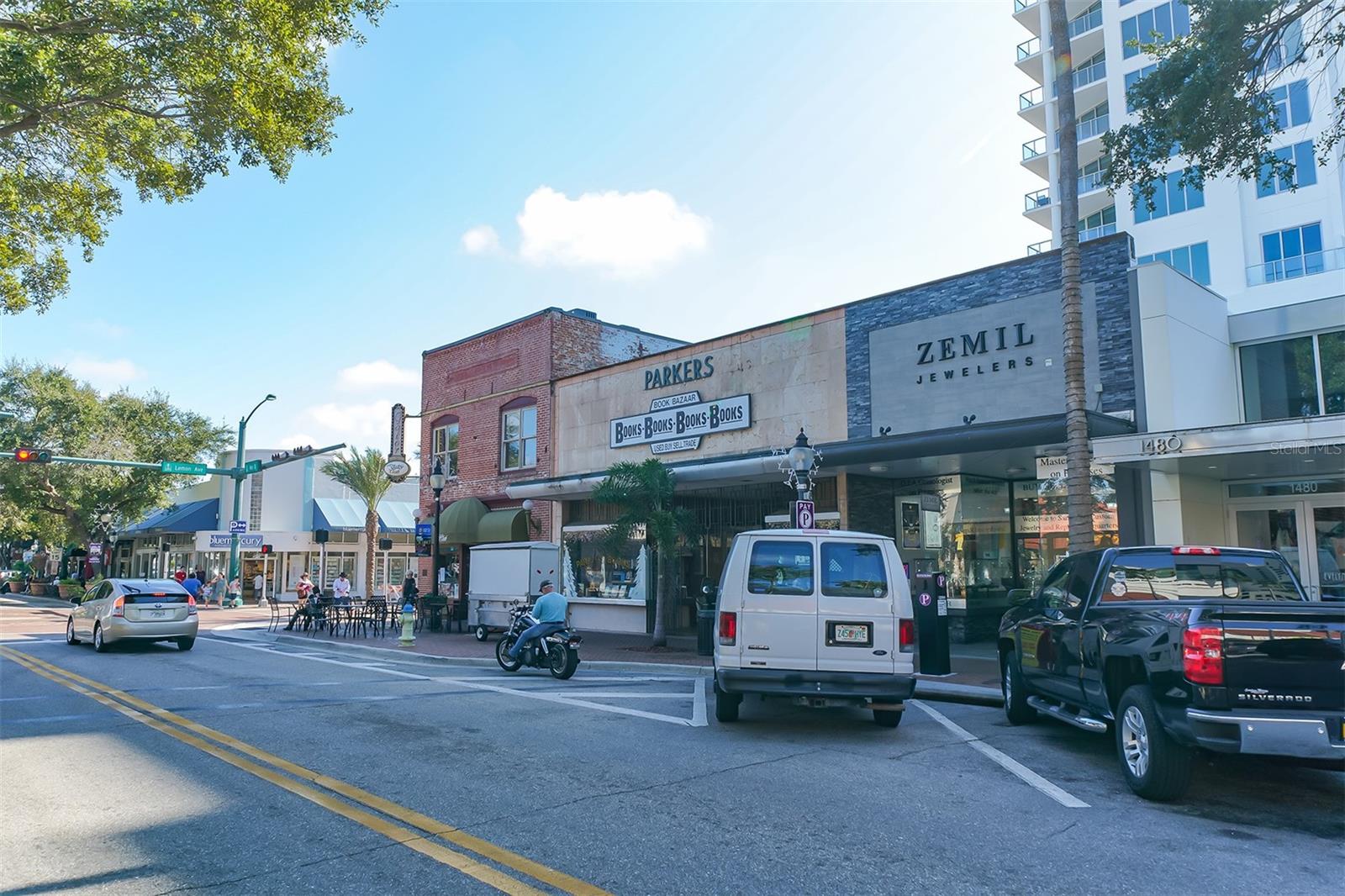 Image 44 of 90 For 7322 Westmoreland Drive