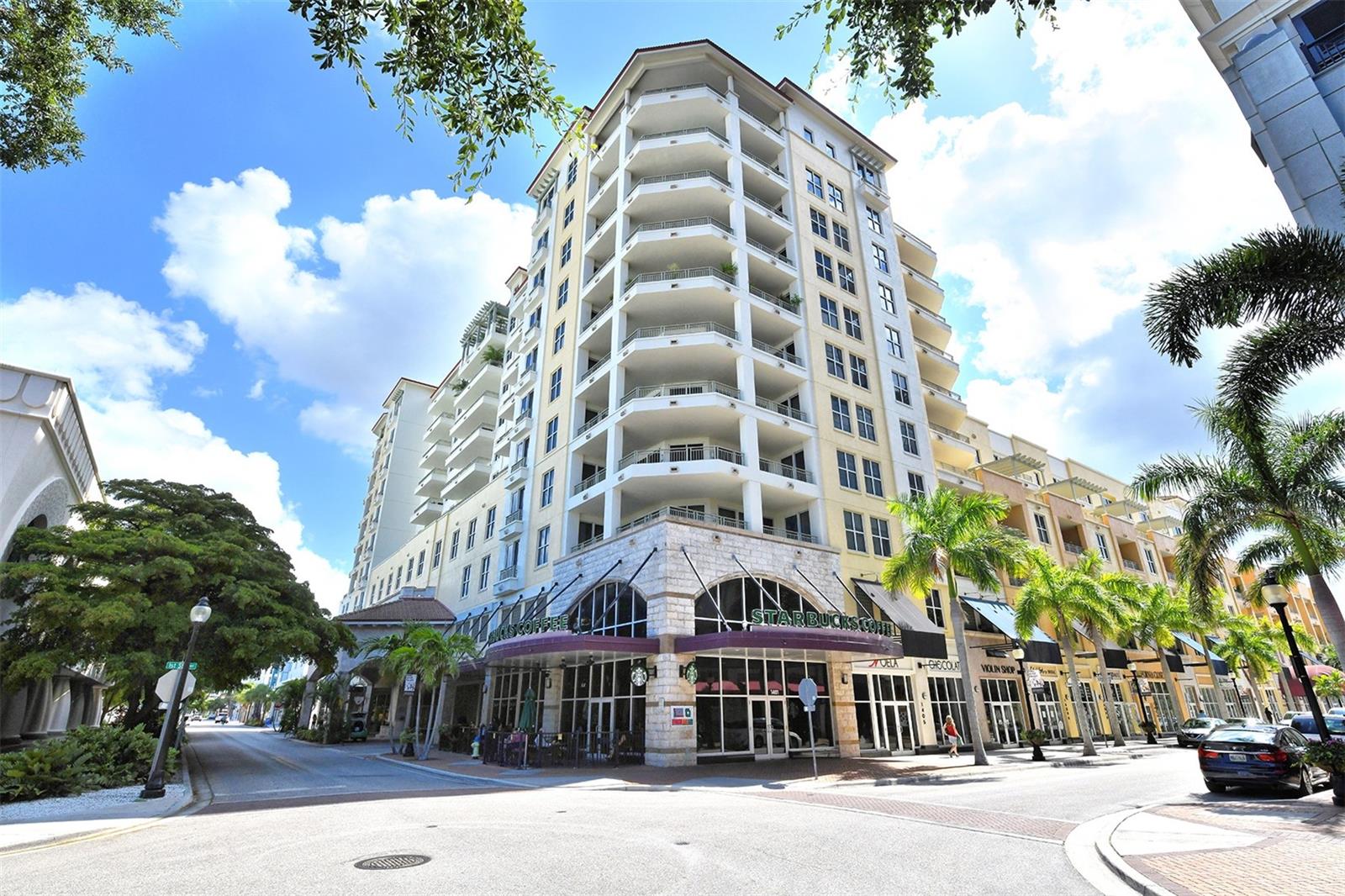 Image 61 of 90 For 7322 Westmoreland Drive