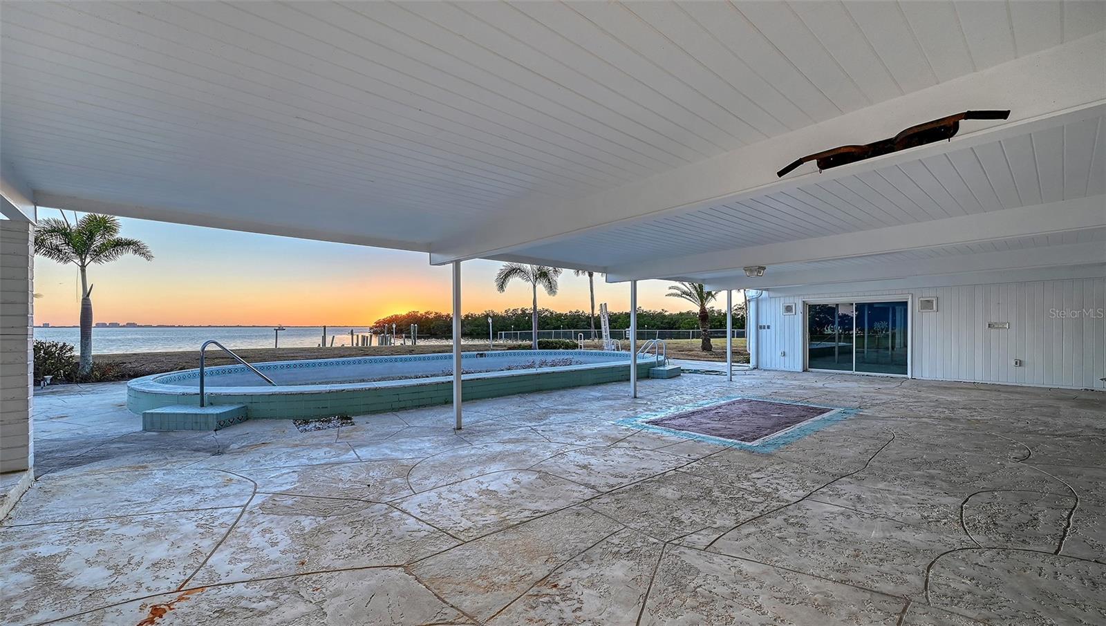 Image 7 of 90 For 7322 Westmoreland Drive