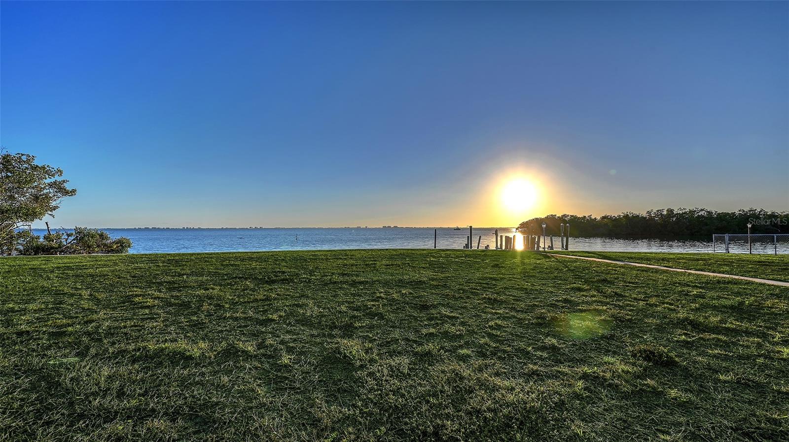 Image 8 of 90 For 7322 Westmoreland Drive