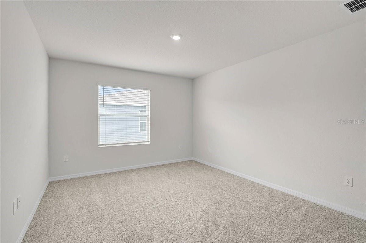 Image 17 of 38 For 4034 Goldheart Boulevard