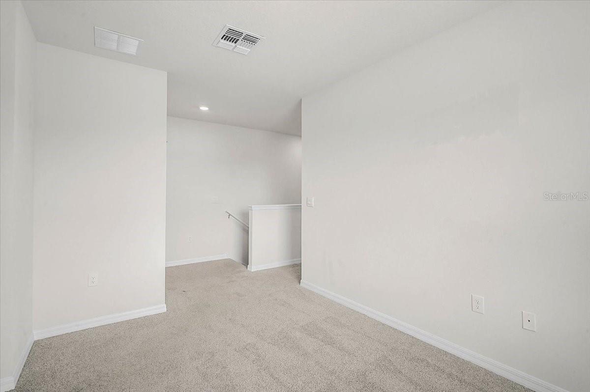 Image 31 of 38 For 4034 Goldheart Boulevard