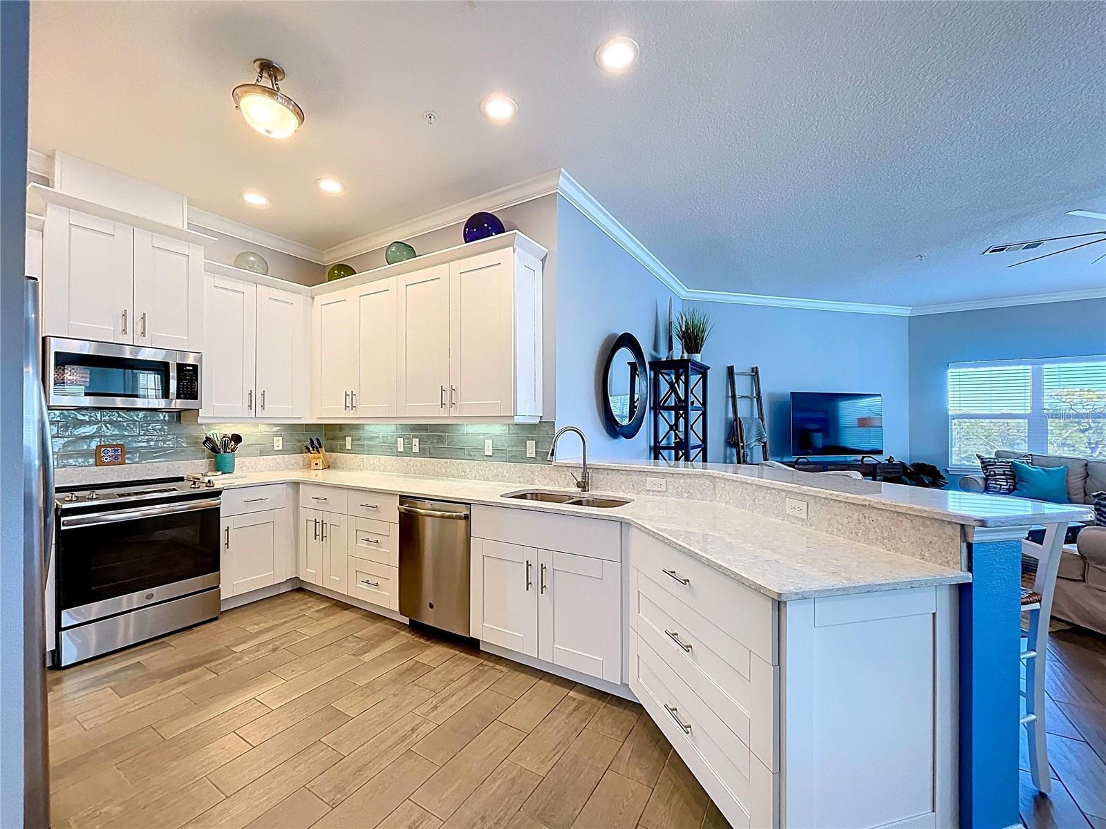 Image 7 of 95 For 7730 34th Ave W 303