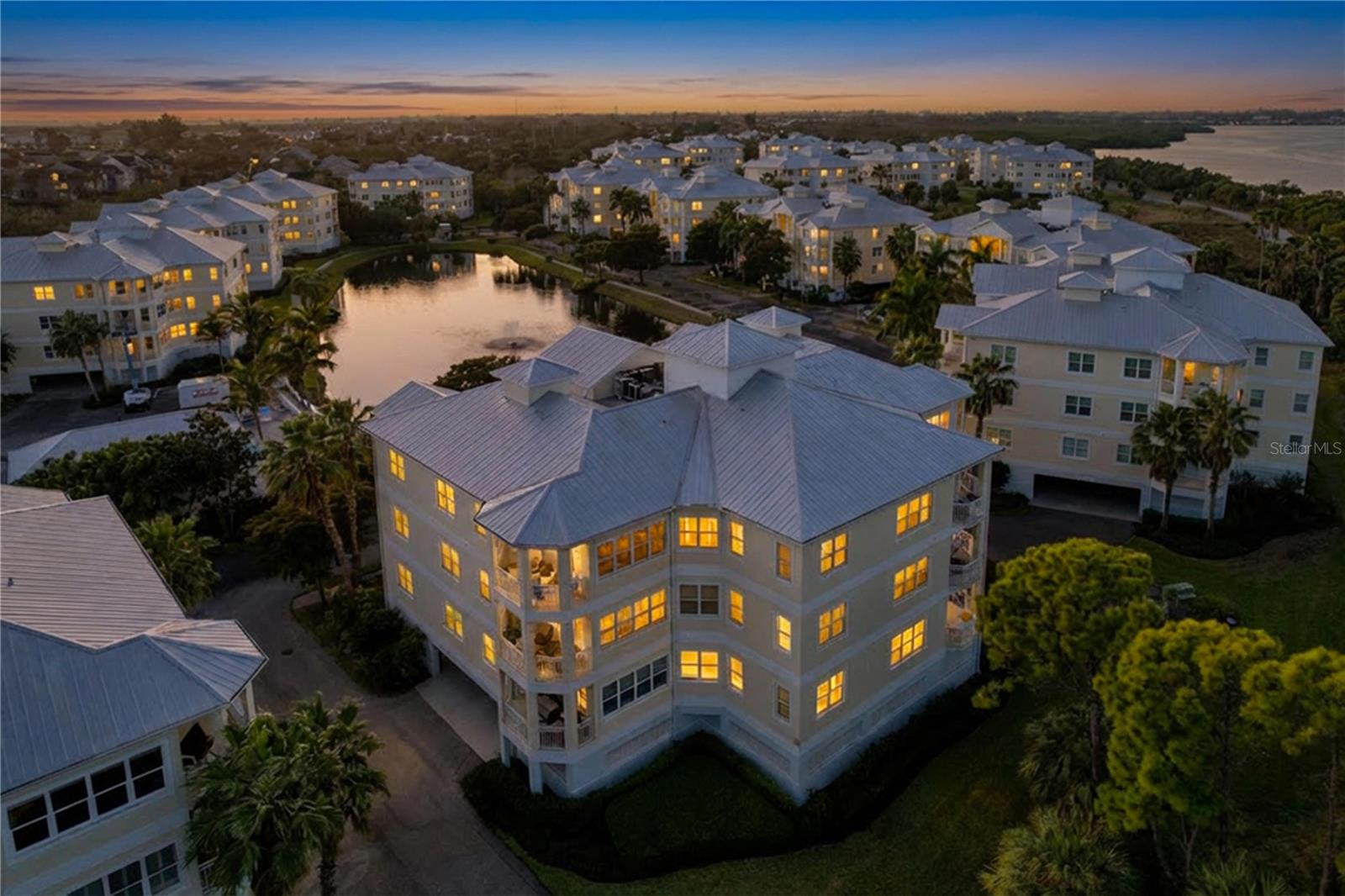 Image 76 of 95 For 7730 34th Ave W 303