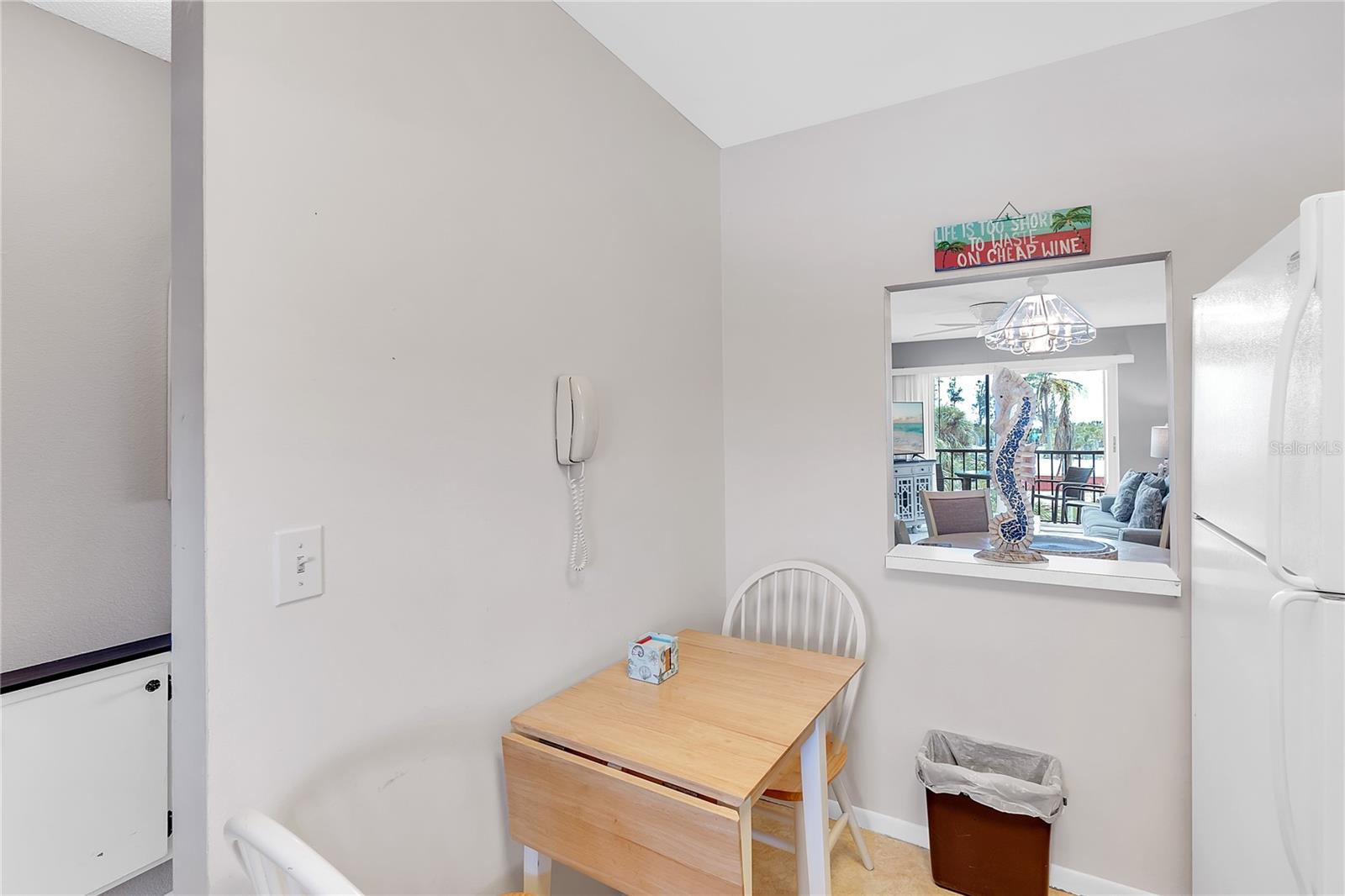 Image 12 of 43 For 915 Beach Road 318