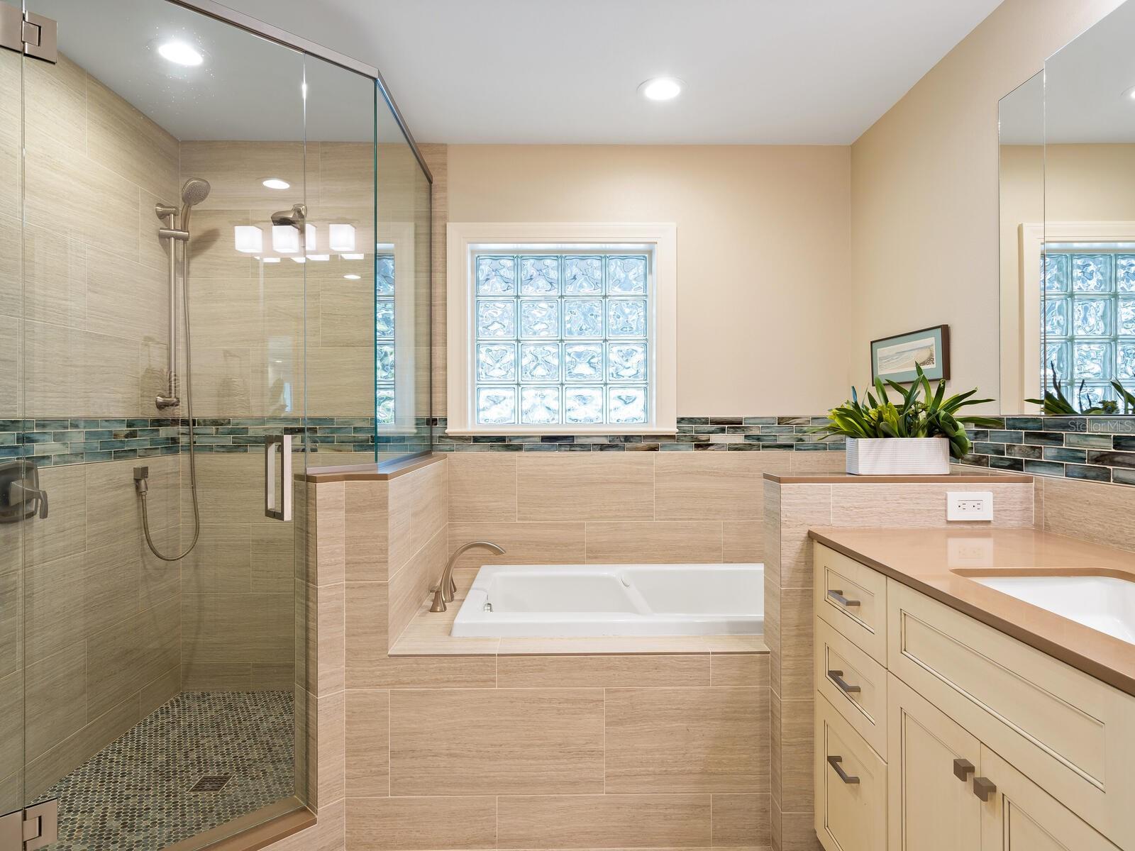 Image 22 of 47 For 606 Owl Way 