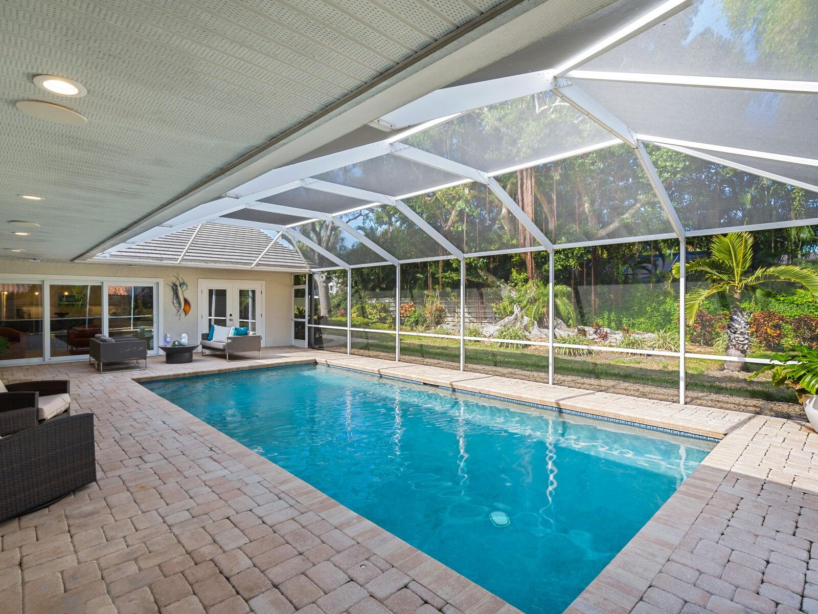 Image 35 of 47 For 606 Owl Way 