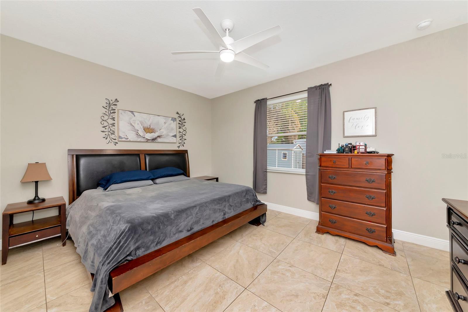 Image 24 of 46 For 3221 3rd Street E