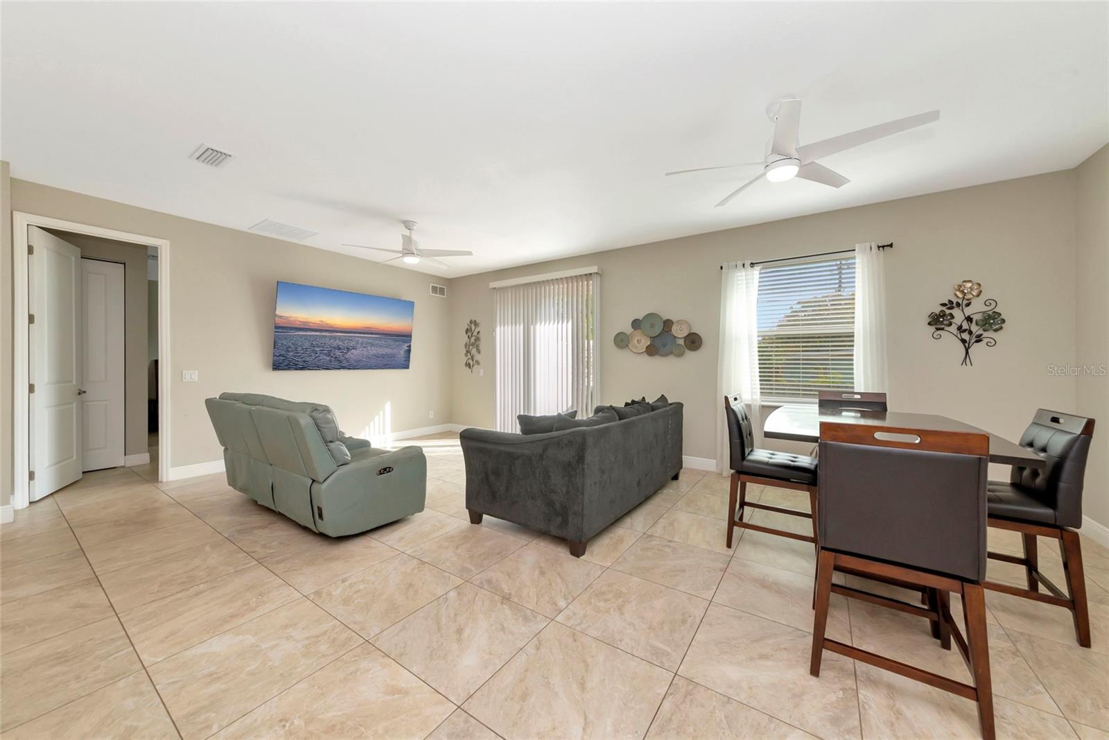 Image 7 of 46 For 3221 3rd Street E