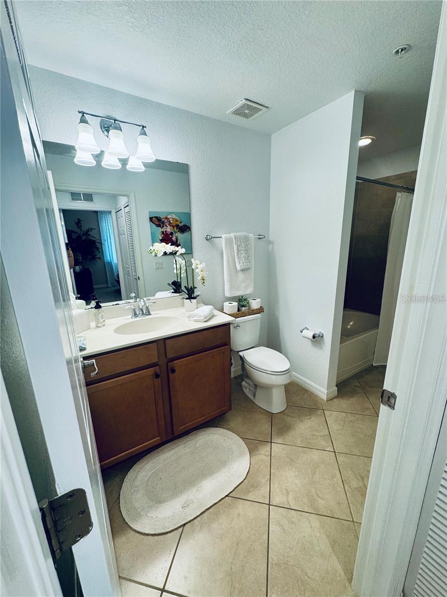 Image 21 of 23 For 7121 River Hammock Drive 205