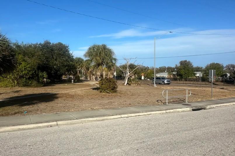 Image 15 of 18 For 2154 Dr Martin Luther King Jr Way