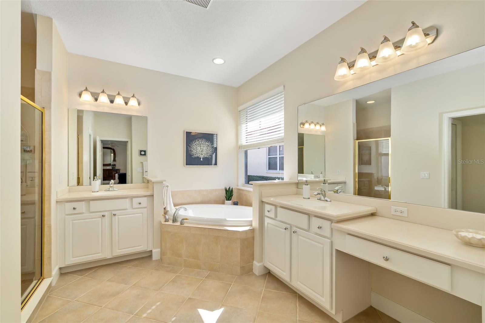 Image 18 of 100 For 646 Foggy Morn Lane