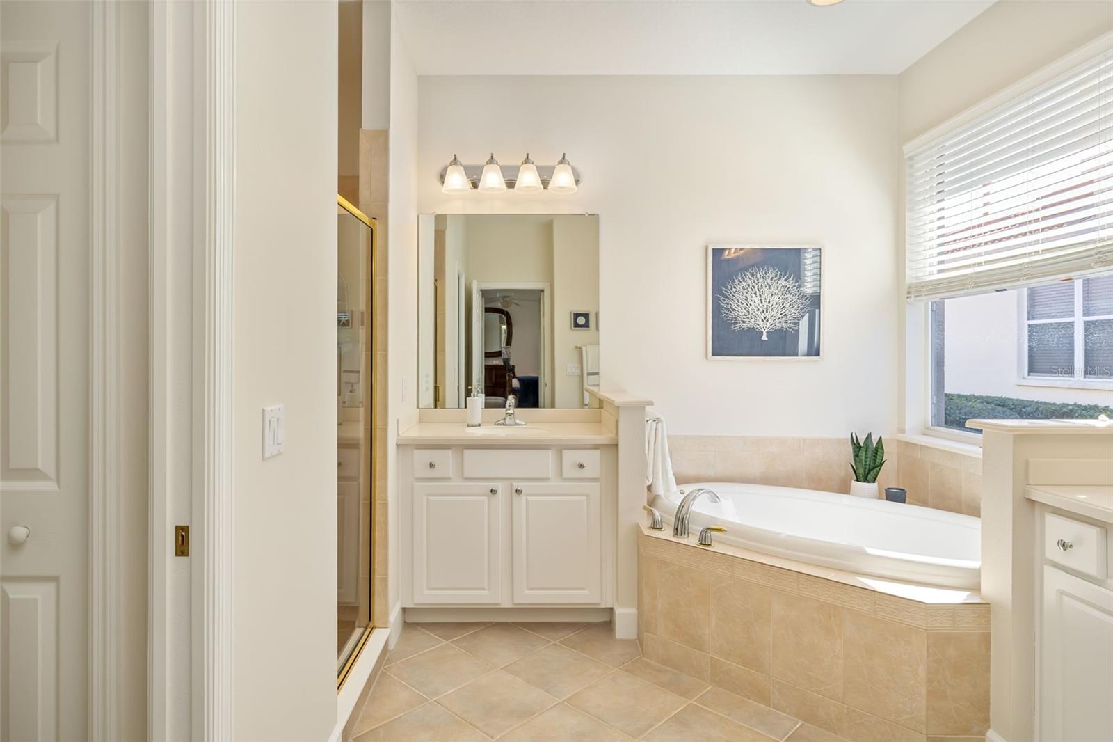 Image 21 of 100 For 646 Foggy Morn Lane