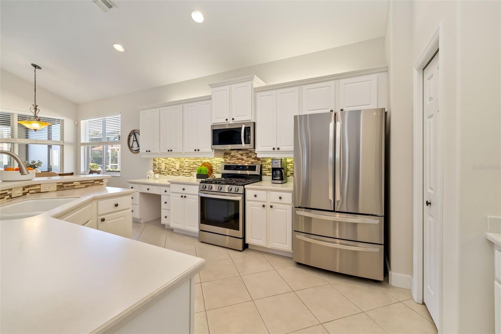 Image 33 of 100 For 646 Foggy Morn Lane