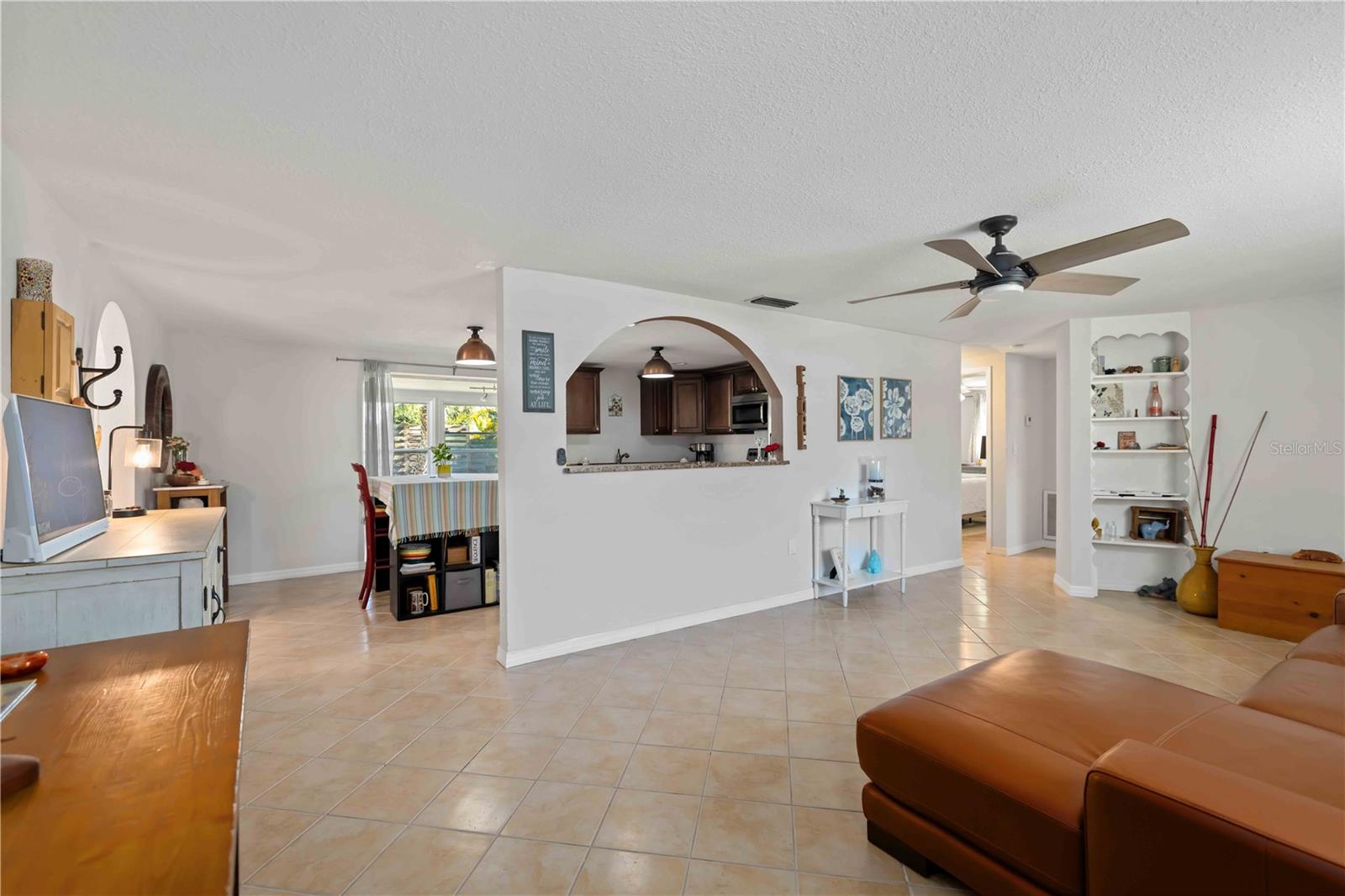 Image 10 of 65 For 3035 Shamrock Drive