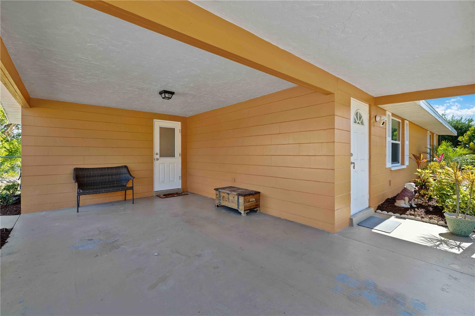 Image 6 of 65 For 3035 Shamrock Drive