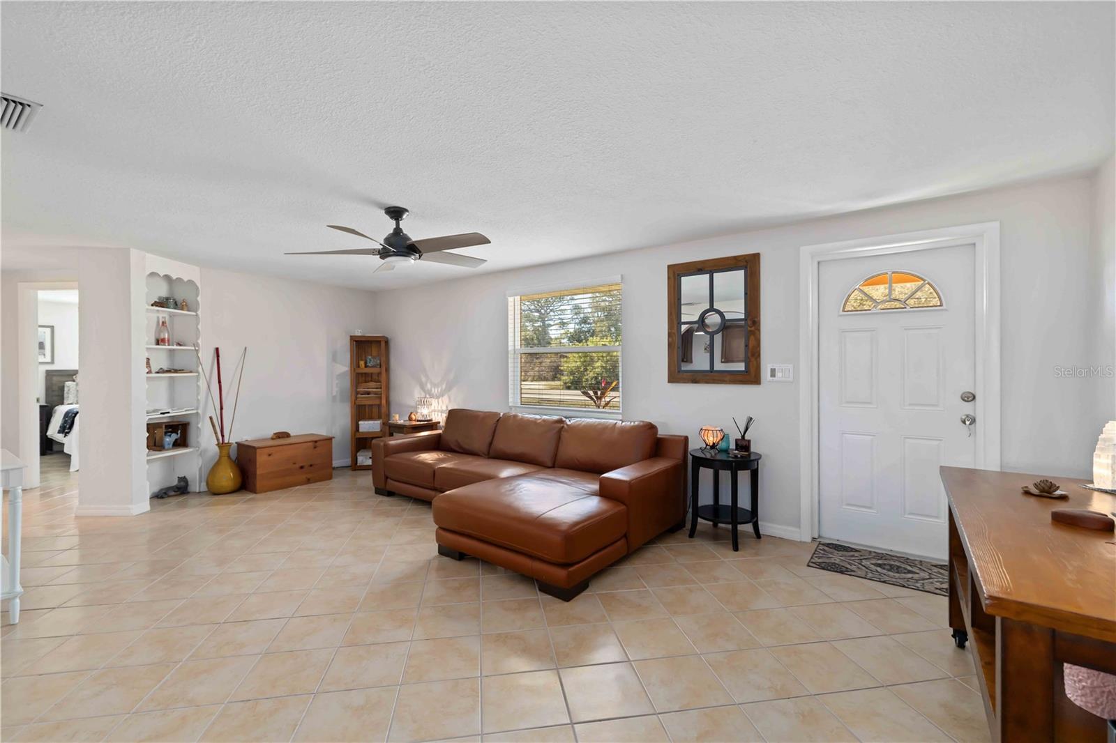 Image 8 of 65 For 3035 Shamrock Drive