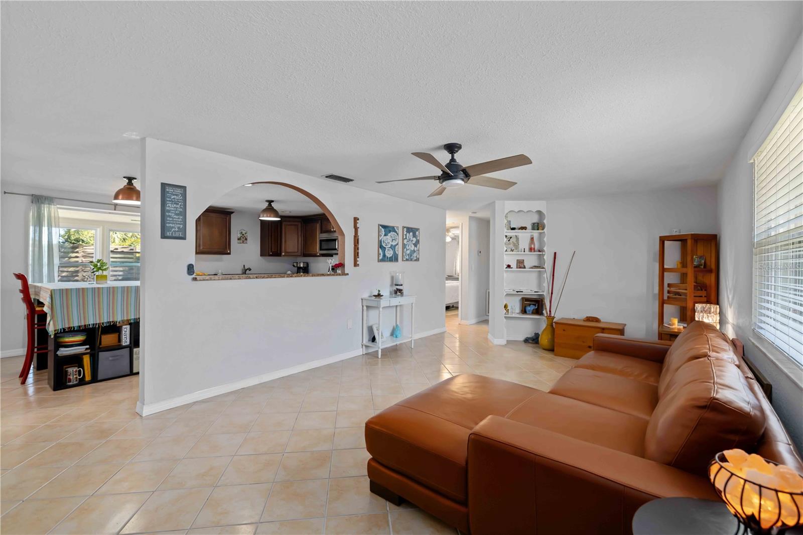 Image 9 of 65 For 3035 Shamrock Drive