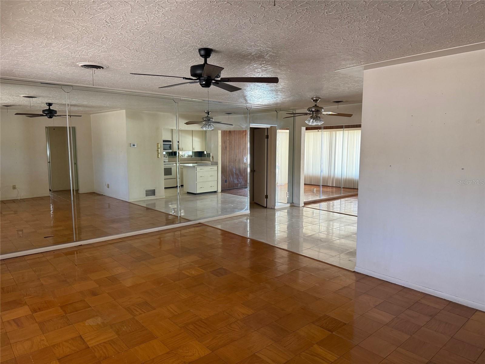 Image 9 of 23 For 3846 Malec Circle