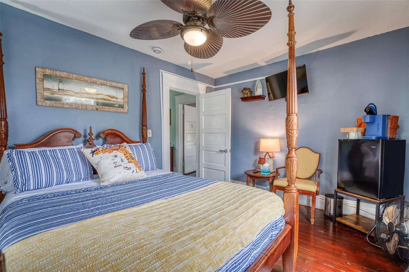 Image 18 of 85 For 304 15th Street W