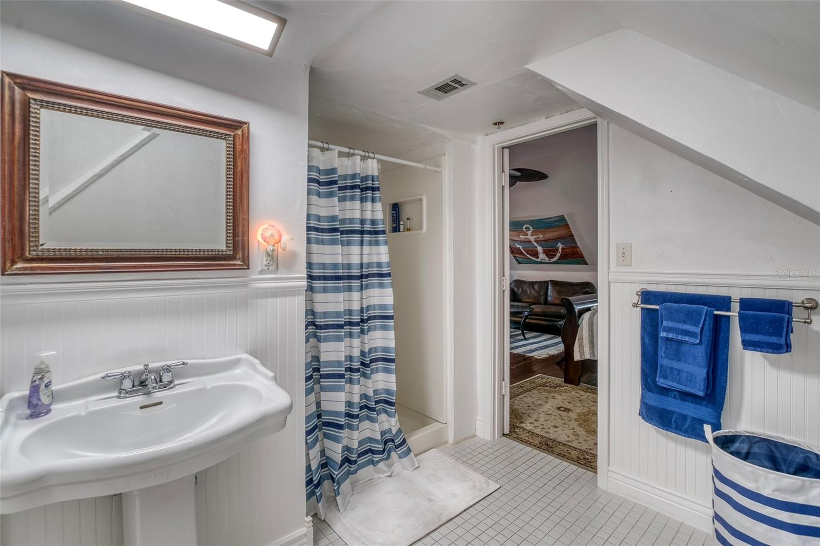 Image 71 of 85 For 304 15th Street W