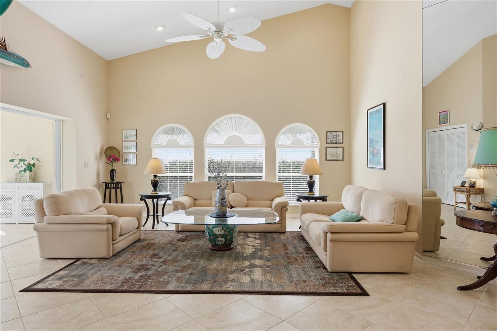 Image 10 of 49 For 4444 Calle Serena