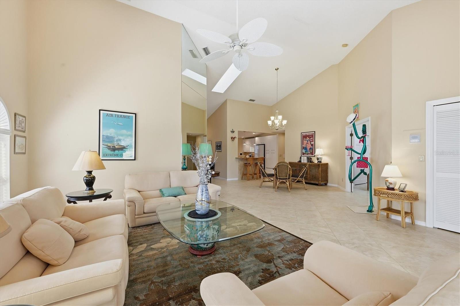 Image 12 of 49 For 4444 Calle Serena