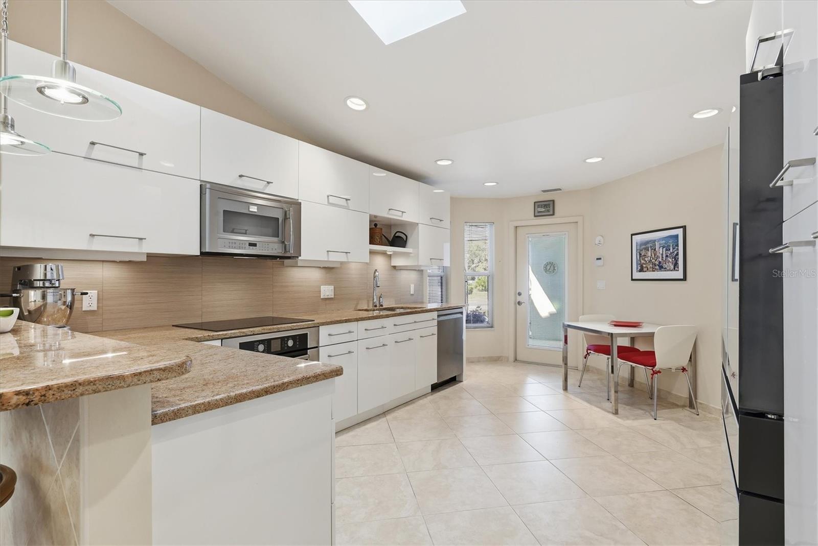 Image 19 of 49 For 4444 Calle Serena