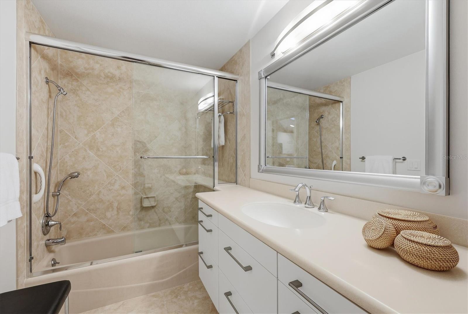 Image 29 of 49 For 4444 Calle Serena