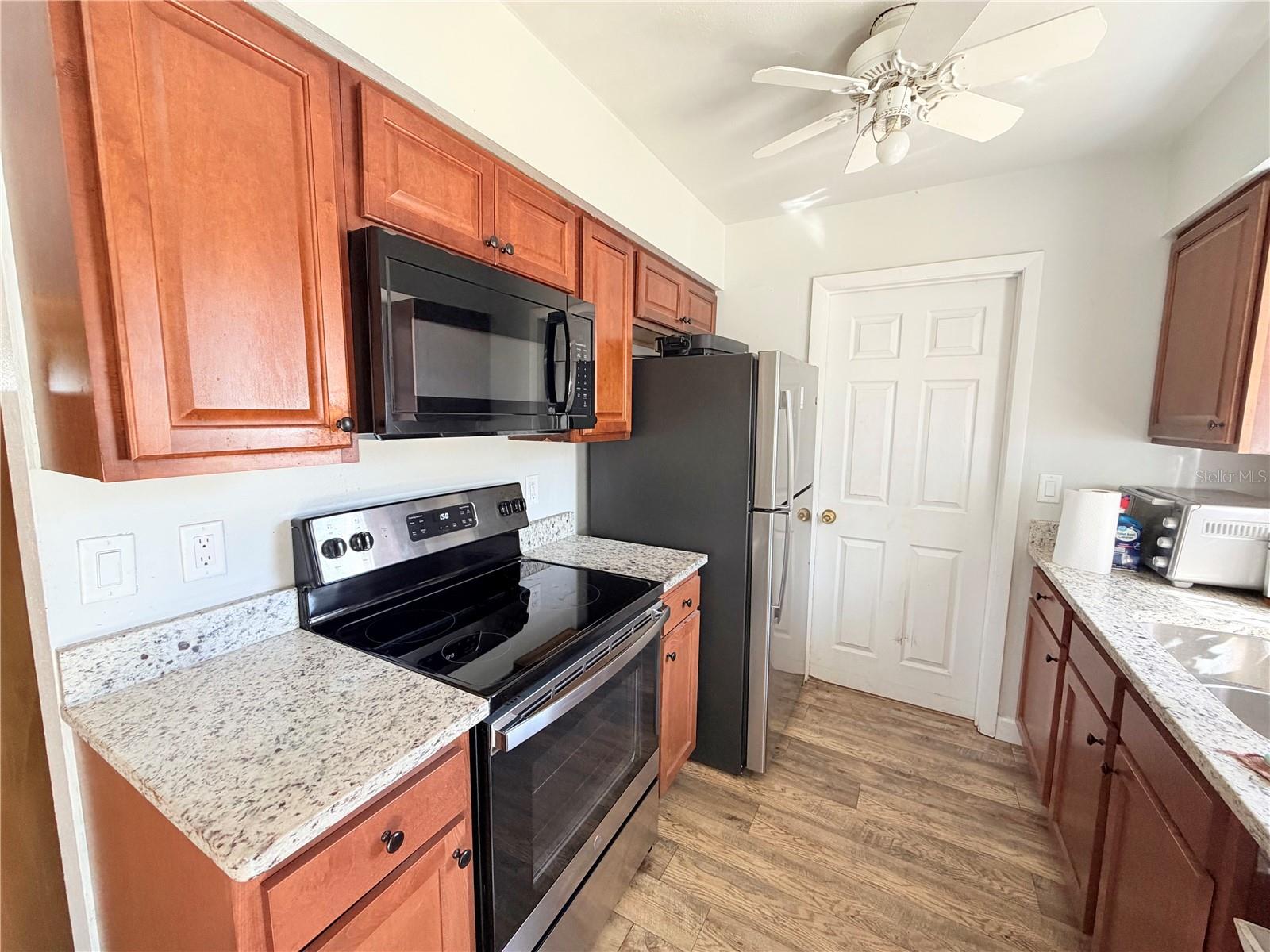 Image 6 of 21 For 3226 Bailey Street