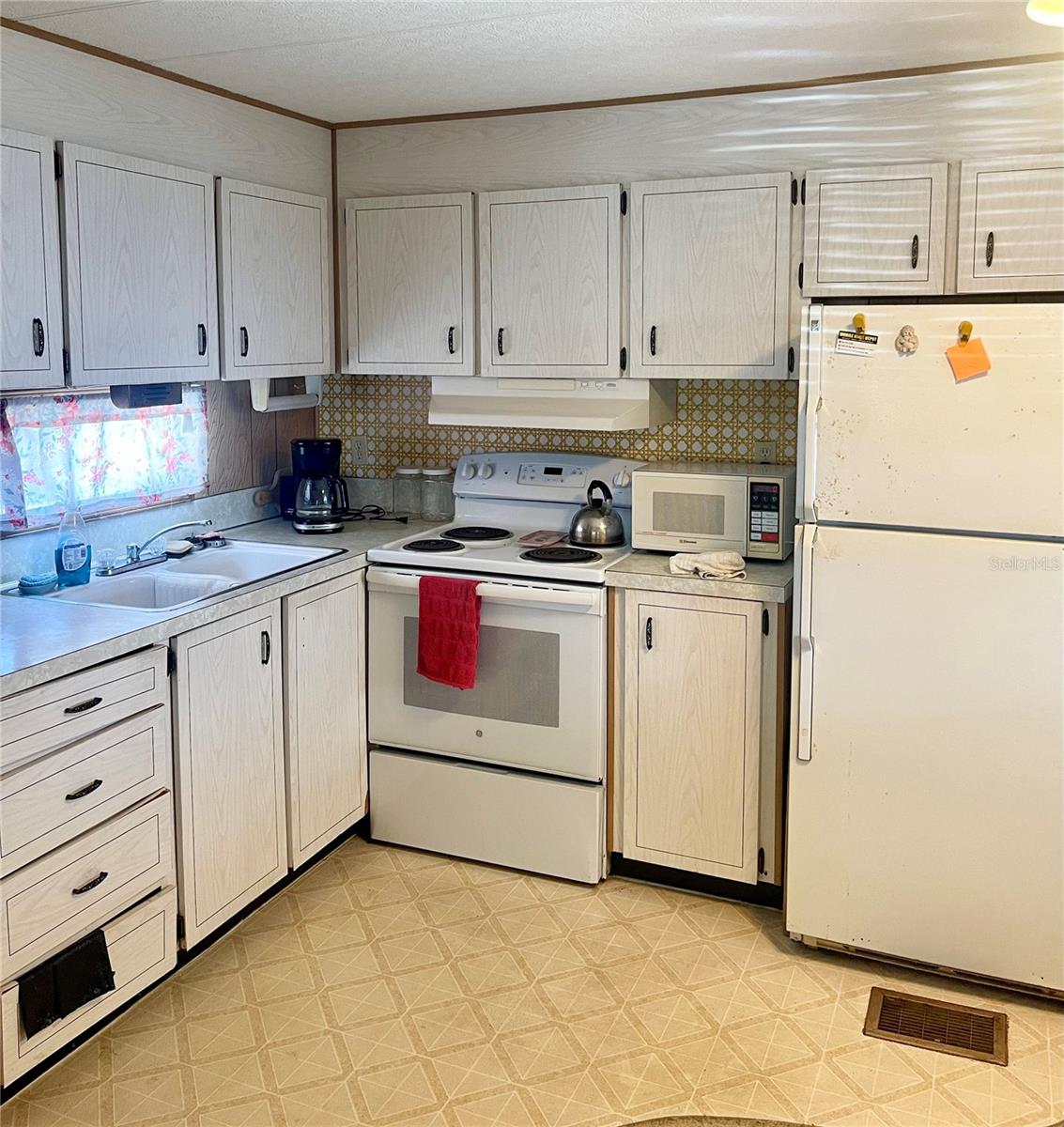 Image 6 of 21 For 491 Church Road 491