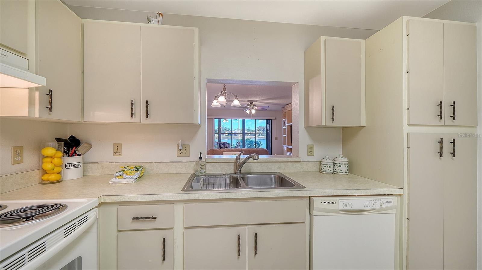 Image 23 of 42 For 214 Lakewood Drive 214