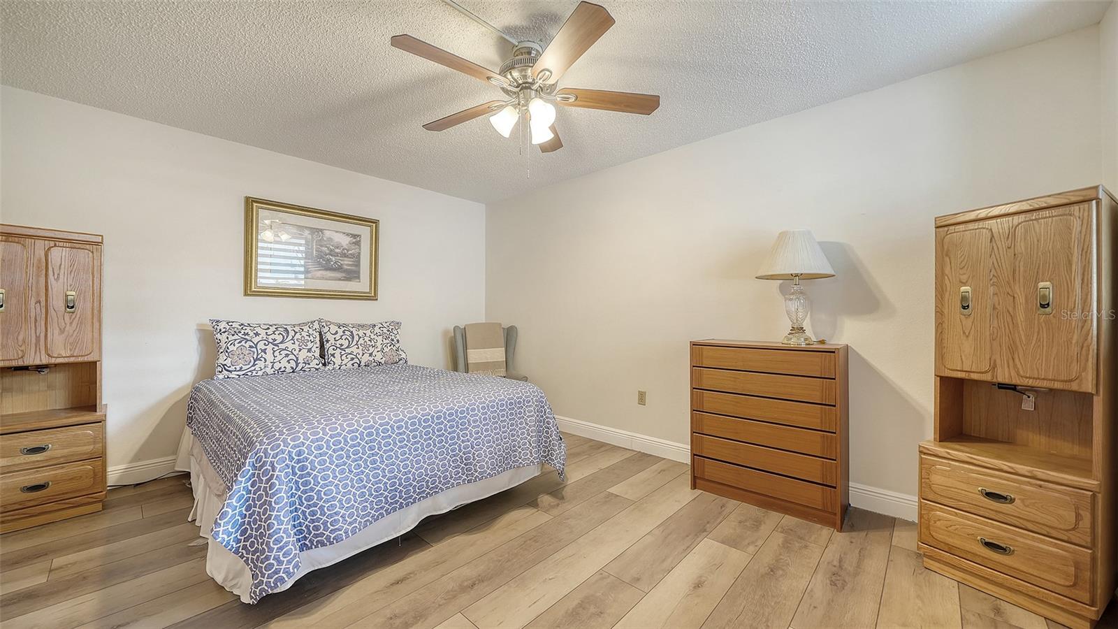 Image 24 of 42 For 214 Lakewood Drive 214