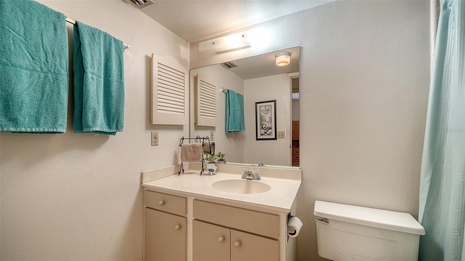 Image 26 of 42 For 214 Lakewood Drive 214