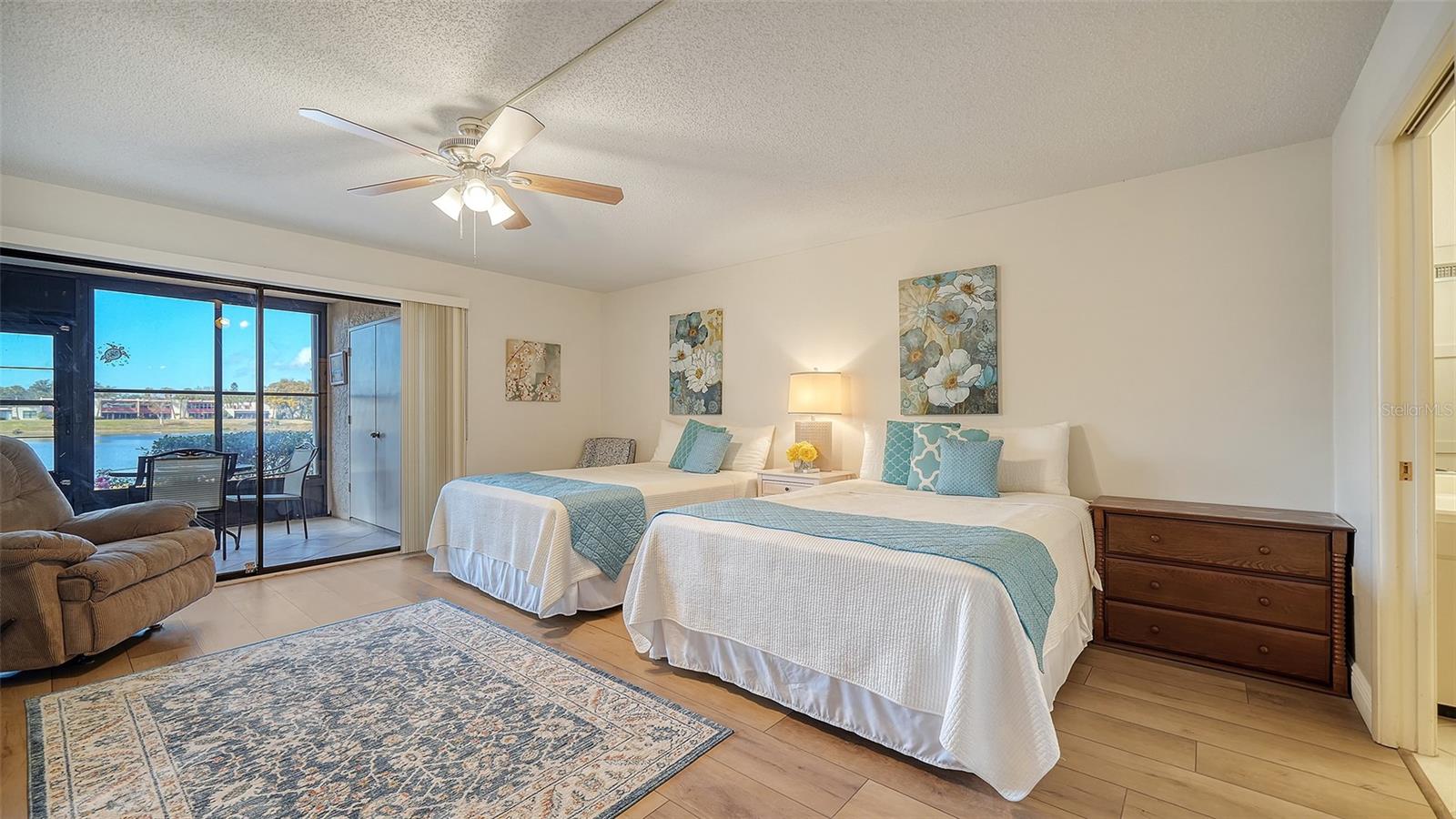 Image 28 of 42 For 214 Lakewood Drive 214