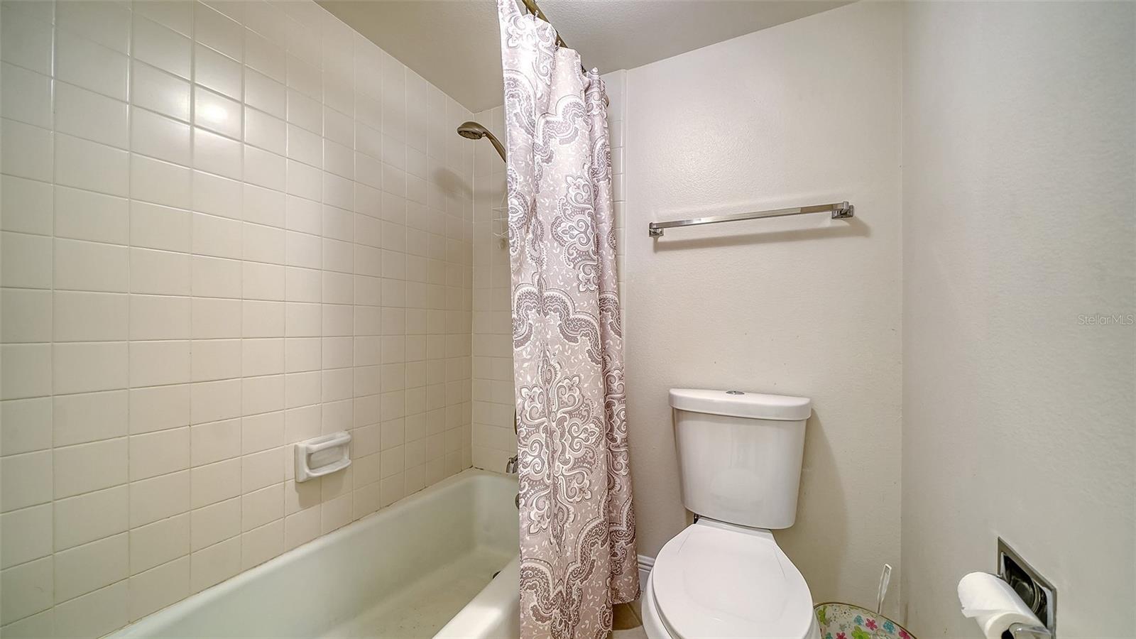 Image 32 of 42 For 214 Lakewood Drive 214