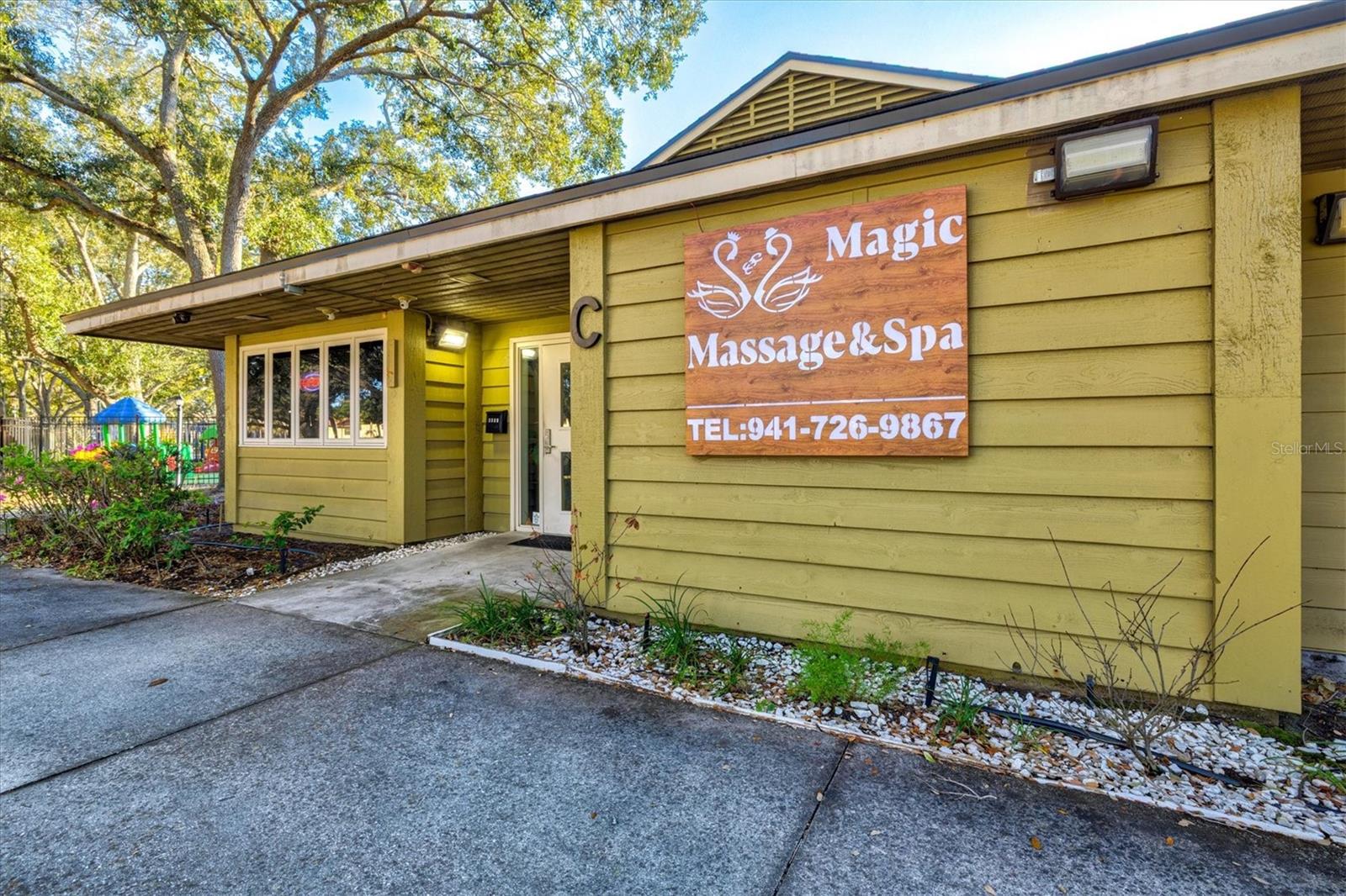 Image 42 of 54 For 3129 Windrush Bourne  56