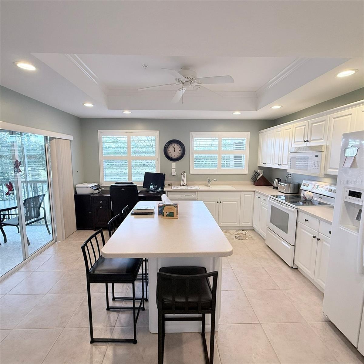 Image 20 of 63 For 6318 Grand Oak Circle 201