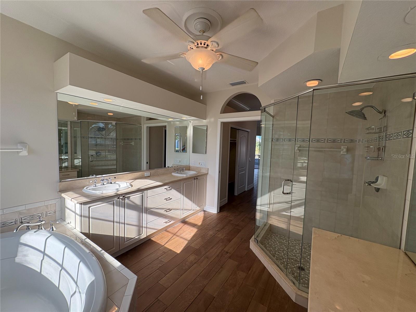 Image 15 of 56 For 5205 Far Oak Circle