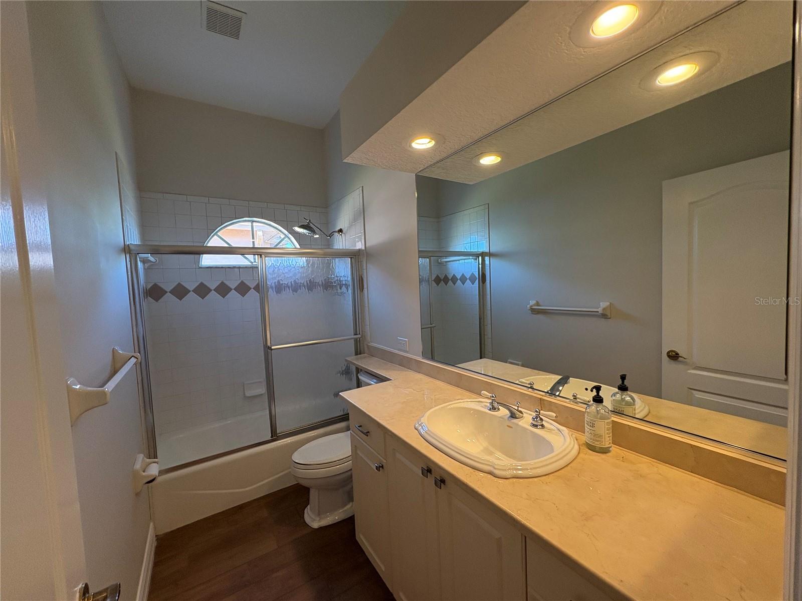 Image 21 of 56 For 5205 Far Oak Circle